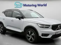 Used Volvo XC40 R-Design 197 HP (144 kW) 2021 Silver SUV