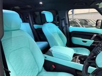 Usado Land Rover Defender HSE Dynamic 296 HP (217 kW) 2024 Preto SUV
