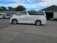 Used Toyota Alphard 2010 White MPV