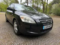 Używany Kia Ceed 2009 Czarny Hatchback