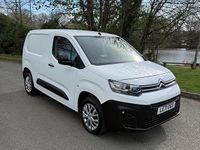 Używany Citroën Berlingo 100 KM (73 kW) 2022 Biały Minivan