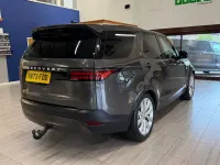 Used Land Rover Discovery SE 300 HP (220 kW) 2024 Grey SUV