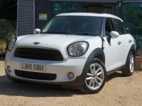 Used Mini Cooper D 2015 White Hatchback