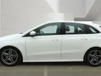 Used Mercedes B180 AMG line 136 HP (100 kW) 2019 White MPV