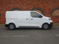 Used Toyota Proace 120 HP (88 kW) 2022 White MPV