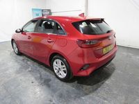 Used Kia Ceed 118 HP (86 kW) 2019 Red Hatchback