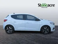 Usado Dacia Sandero Journey 90 CV (66 kW) 2024 Blanco Utilitario