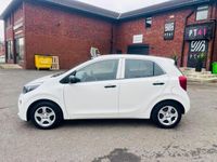 Used Kia Picanto 66 HP (48 kW) 2018 White Hatchback
