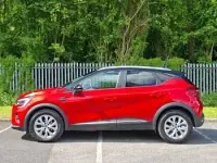 Used Renault Captur Iconic 100 HP (73 kW) 2020 Red SUV