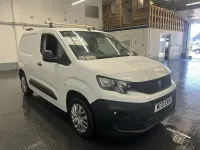 Used Peugeot Partner 100 HP (73 kW) 2021 White MPV