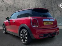 Used Mini Cooper S Exclusive 189 HP (139 kW) 2019 Red Hatchback