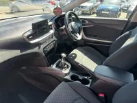 Używany Kia Ceed 114 KM (83 kW) 2020 Biały Hatchback