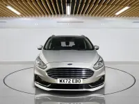 Usado Ford S-MAX Titanium 190 HP (139 kW) 2023 Prateado Monovolume