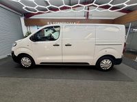 Used Vauxhall Vivaro S 120 HP (88 kW) 2022 White MPV