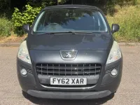 Usado Peugeot 3008 Active 112 HP (82 kW) 2012 Cinzento Carrinha