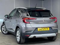 Second-hand Renault Captur Iconic 153 CP (112 kW) 2020 Other SUV