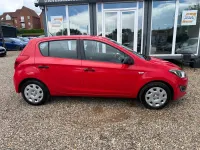 Used Hyundai i20 Classic 86 HP (63 kW) 2013 Red Hatchback