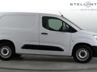 Used Vauxhall Combo 98 kW (134 HP) 2025 White MPV