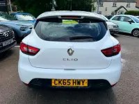 Used Renault Clio Play 75 HP (55 kW) 2016 White Hatchback