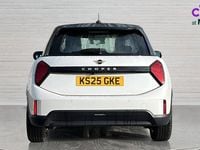 Usado Mini Cooper Exclusive 114 kW (156 CV) 2025 Blanco Utilitario