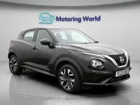 Usado Nissan Juke Acenta 114 HP (83 kW) 2022 Preto SUV