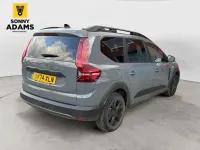 Used Dacia Jogger Extreme 110 HP (80 kW) 2024 Grey MPV