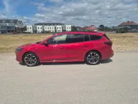 New Ford Focus ST-Line X 155 HP (114 kW) 2025 Red Estate