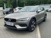Used Volvo V60 CC 197 HP (144 kW) 2021 Estate