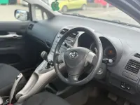 Usado Toyota Auris 124 HP (91 kW) 2008 Cinzento Citadino