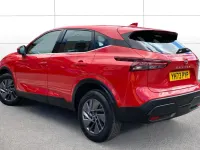 Used Nissan Qashqai Acenta Premium 140 HP (102 kW) 2023 Red SUV