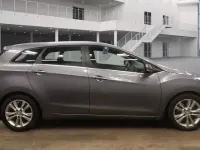 Usado Hyundai i30 Style 128 HP (94 kW) 2013 Cinzento Carrinha