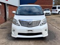 Begagnad Toyota Alphard 2025 Vit Minibuss