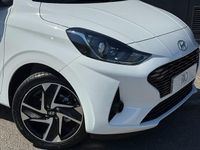 New Hyundai i10 Premium 63 HP (46 kW) 2025 Atlas white Hatchback