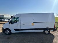 Used Nissan Interstar Tekna 135 HP (99 kW) 2022 White Van