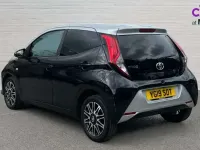 Używany Toyota Aygo X-clusiv 72 KM (52 kW) 2019 Czarny Hatchback