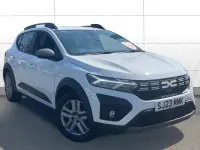 Used Dacia Sandero Stepway 91 HP (66 kW) 2023 White Hatchback