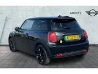 Gebraucht Mini Cooper S Level 2 135 kW (184 PS) 2023 Schwarz Kleinwagen