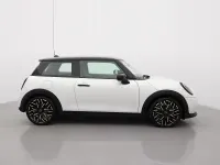 Begagnad Mini Cooper Exclusive 161 HK (118 kW) 2025 Vit Halvkombi