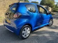 Used Toyota Aygo 68 HP (50 kW) 2010 Blue Hatchback