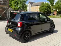 Used Smart ForFour 71 HP (52 kW) 2016 Black Hatchback