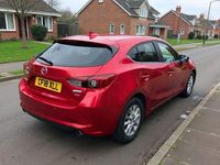 Used Mazda 3 121 HP (88 kW) 2018 Red Hatchback