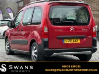 Used Citroën Berlingo XTR 90 HP (66 kW) 2011 Red MPV