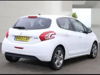 Used Peugeot 208 Allure 82 HP (60 kW) 2013 White Hatchback