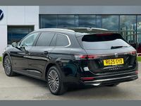 Used VW Passat Elegance 200 HP (147 kW) 2025 Black Estate