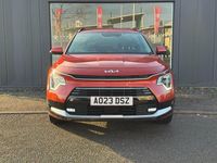 Used Kia Niro 139 HP (102 kW) 2023 Orange SUV