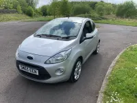 Begagnad Ford Ka Zetec 69 HK (50 kW) 2015 Silver Halvkombi