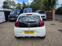 Used Peugeot 108 Active 70 HP (51 kW) 2018 White Hatchback