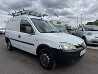 Used Vauxhall Combo 75 HP (55 kW) 2008 White MPV