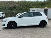 Used VW Golf VII GTI 220 HP (161 kW) 2015 White Hatchback
