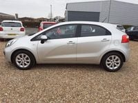 Used Kia Rio Air 85 HP (62 kW) 2011 Silver Hatchback